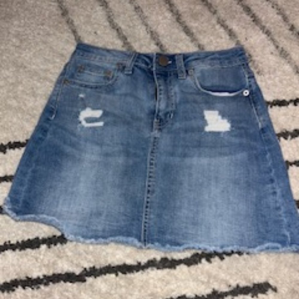 Light washed mini skirt